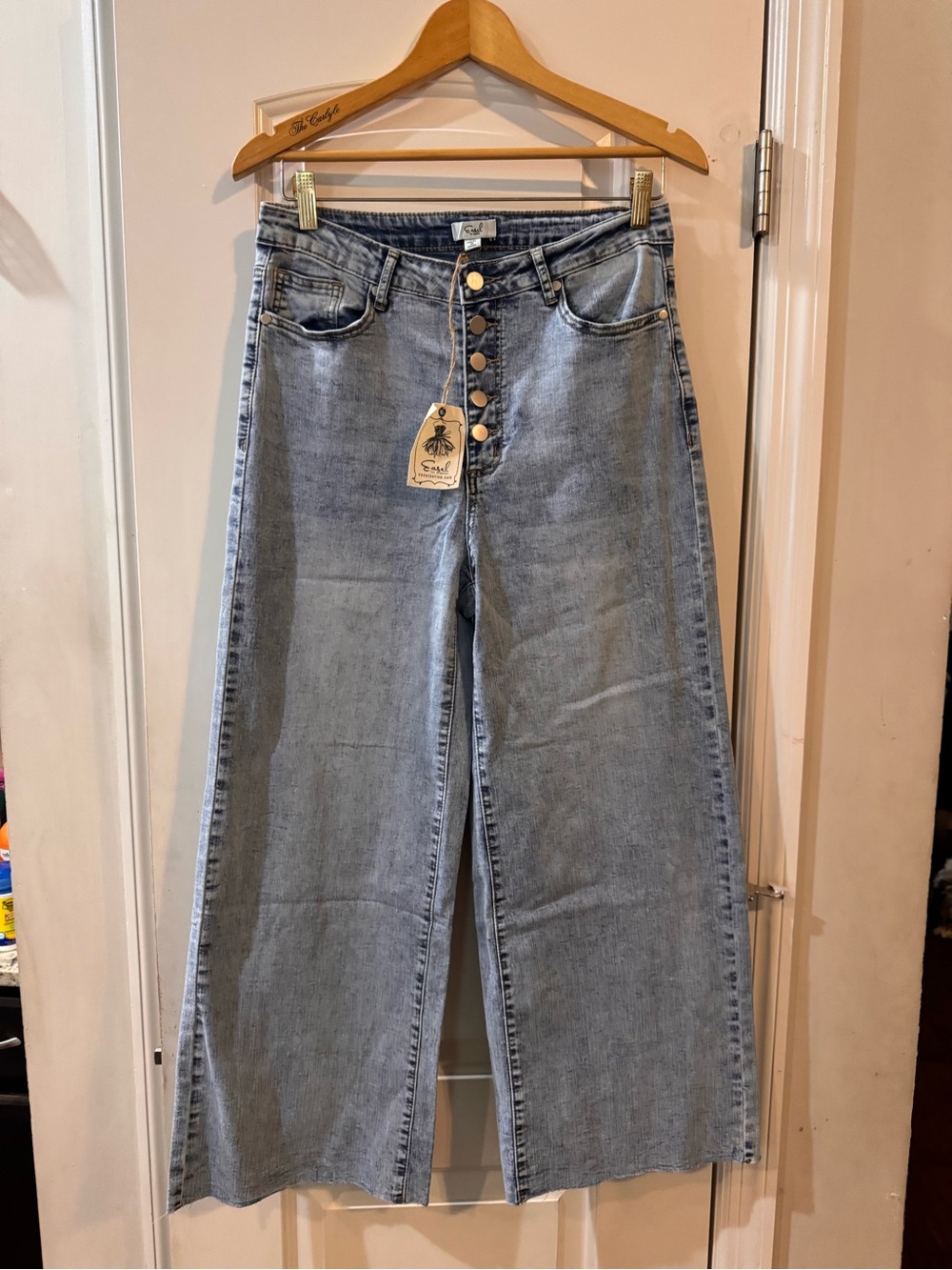 Easel brand Jeans